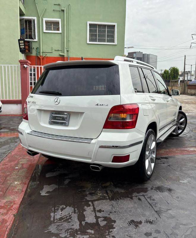 Thumbnail 8 of 2010 Mercedes-Benz GLK-Class